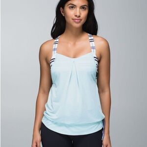 Lululemon Rest Less Tank in Heathered Aquamarine/Groovy Stripe Cadet Blue Size 4